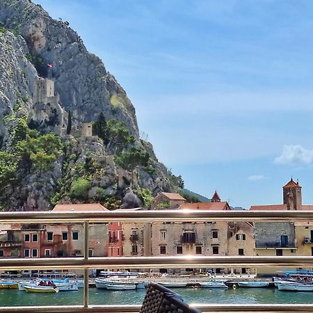Ferienwohnung Mitra Zonata Blue Omiš Exterior foto
