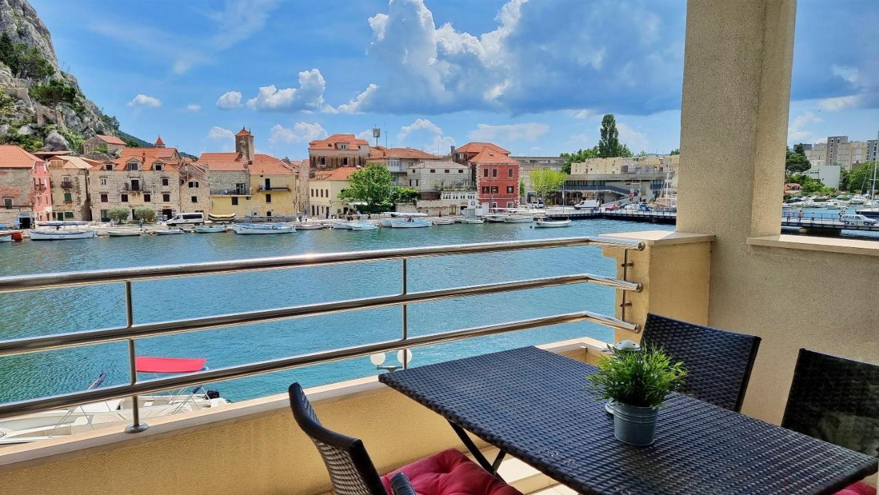 Ferienwohnung Mitra Zonata Blue Omiš Exterior foto