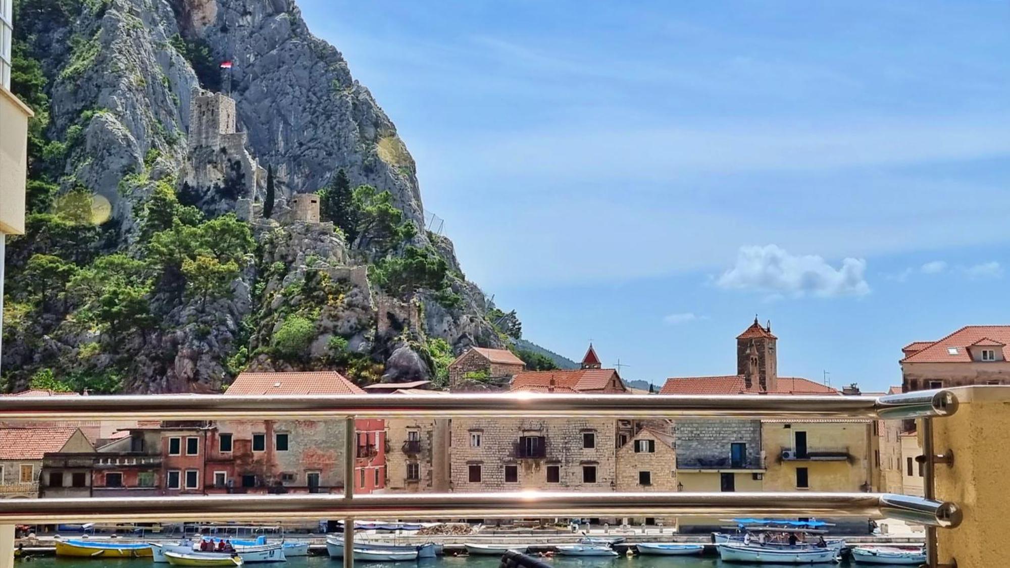 Ferienwohnung Mitra Zonata Blue Omiš Exterior foto