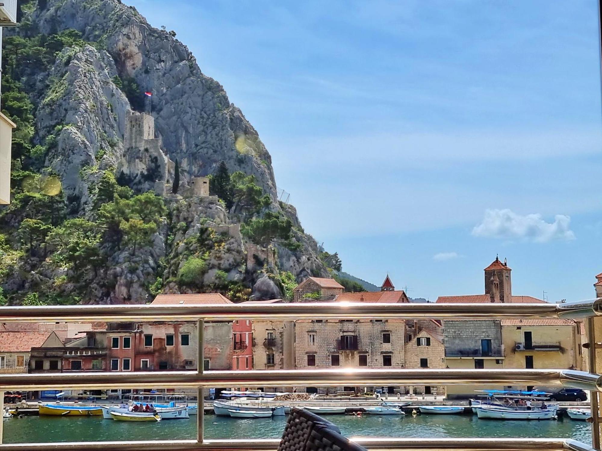 Ferienwohnung Mitra Zonata Blue Omiš Exterior foto