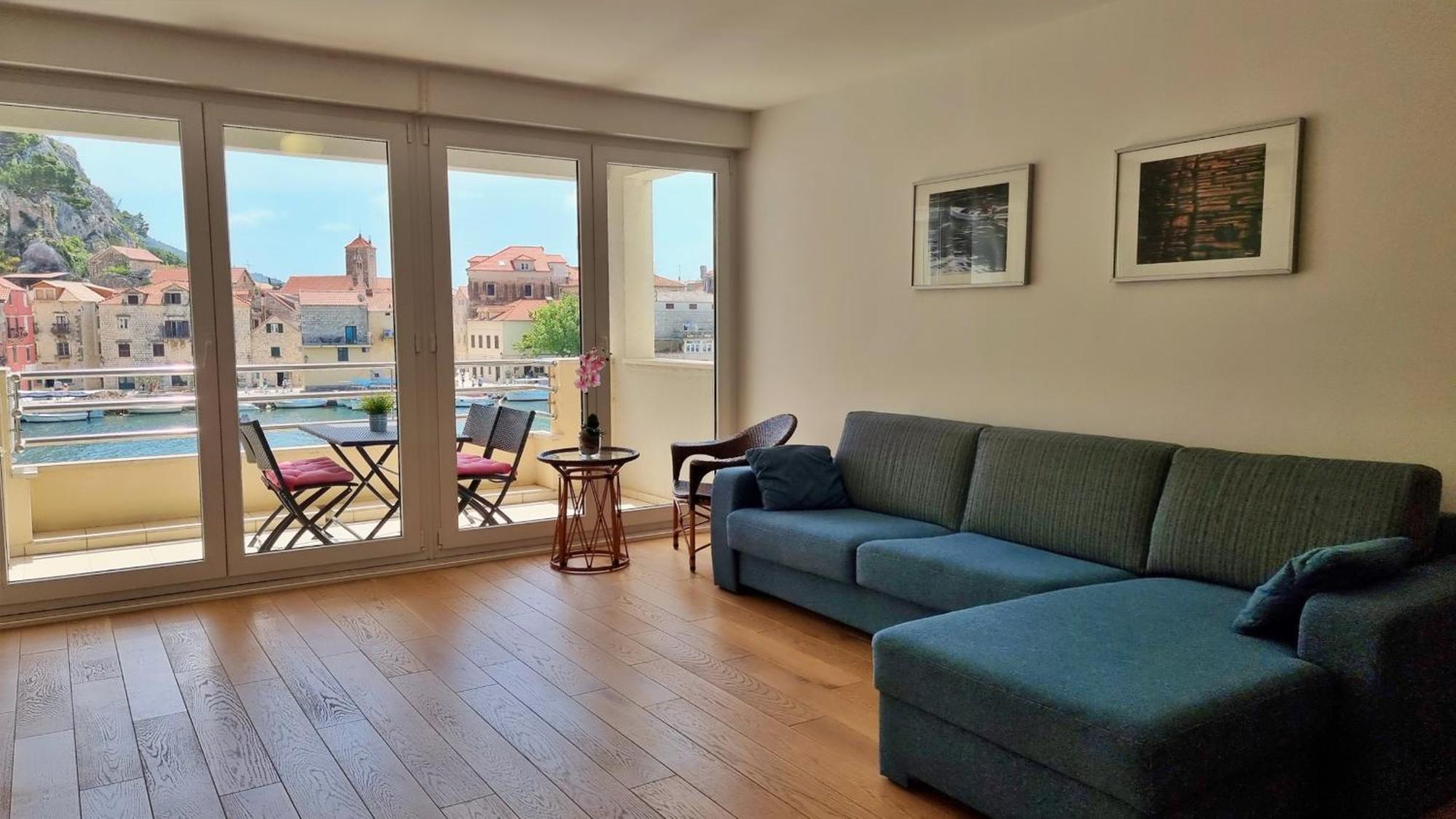 Ferienwohnung Mitra Zonata Blue Omiš Exterior foto