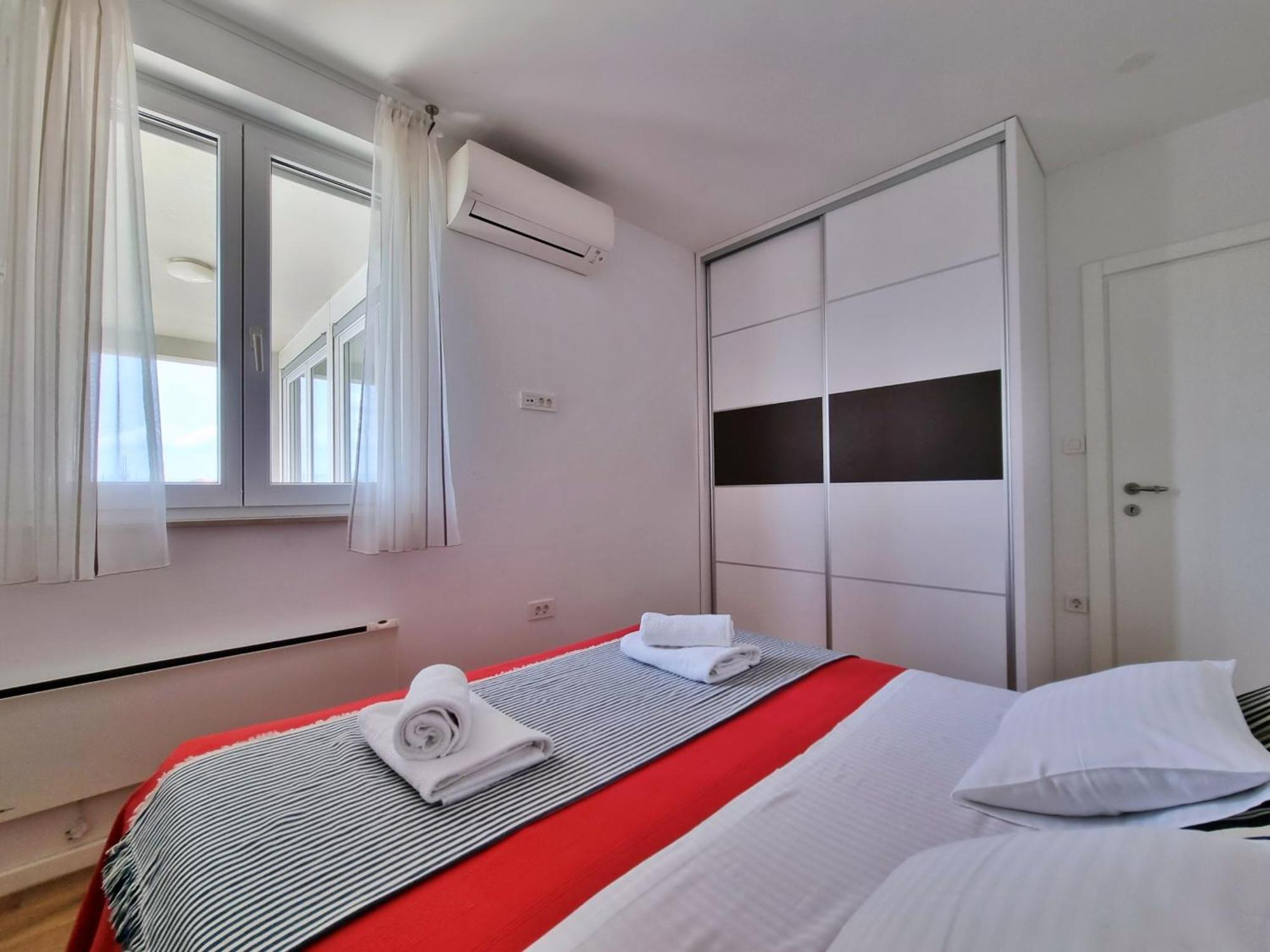 Ferienwohnung Mitra Zonata Blue Omiš Exterior foto